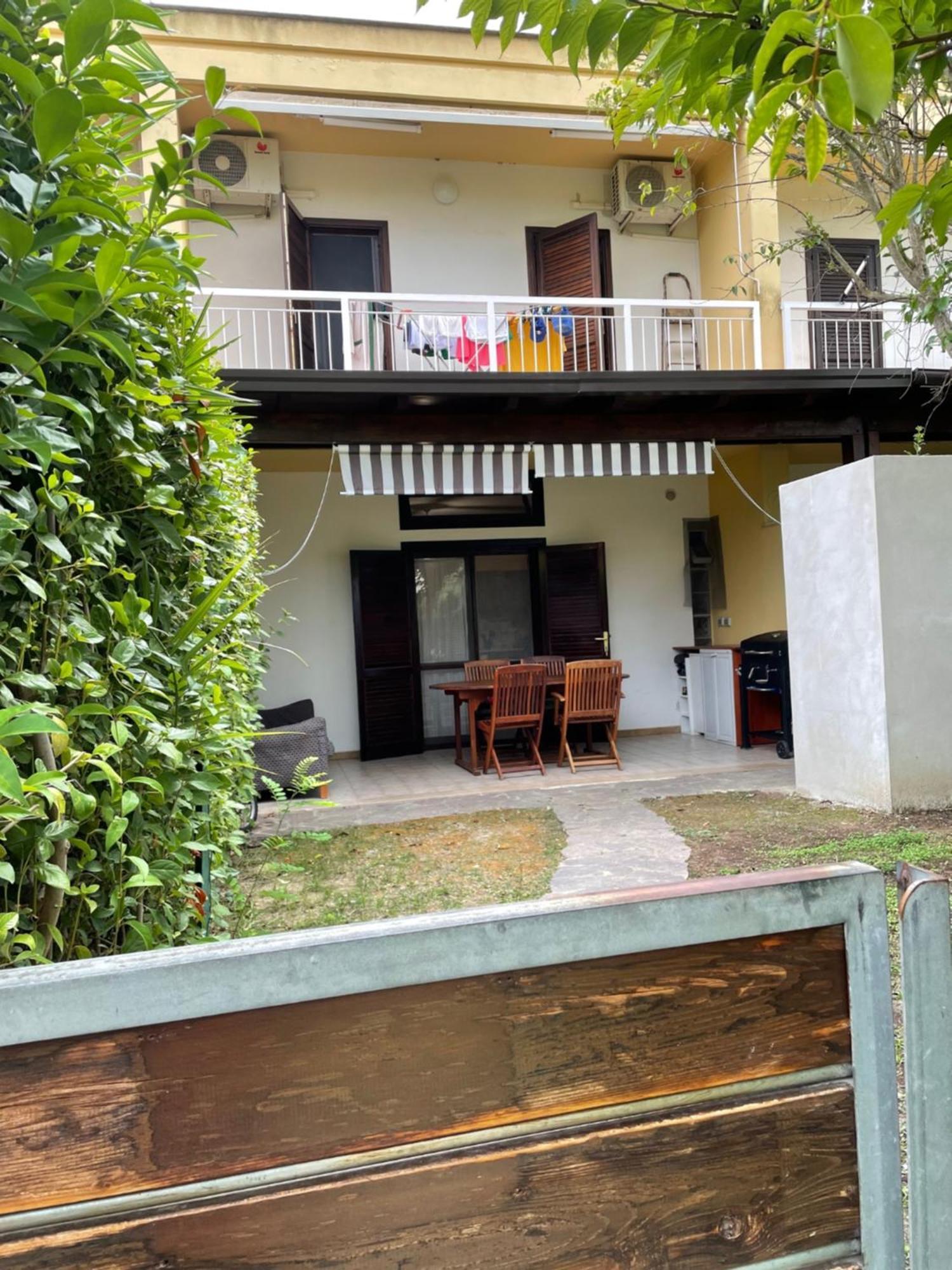 Villetta A Schiera In Villaggio Metatur Metaponto Bagian luar foto